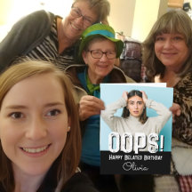 Försenad födelsedagsfoto med anpassat namn Olivia-