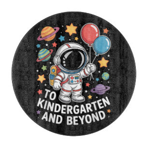 förskola och bortom astronaut utrymme