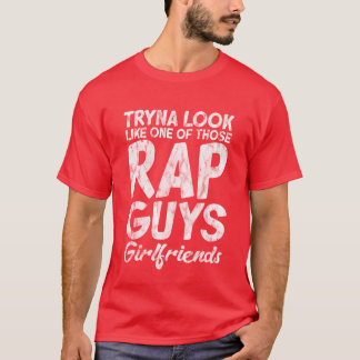 Försöker se ut som en av de där rappkillarnas tjej t shirt