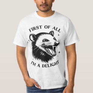 Först av allt är jag en förtjusning t shirt
