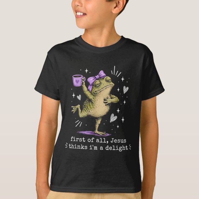 Först av Jesus tycker en förtjusande groda meme ko T Shirt (Framsida)