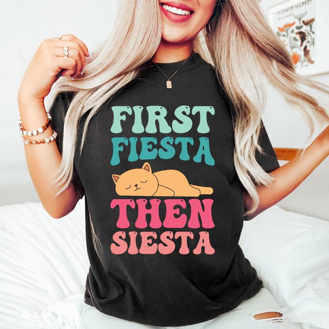 Först Fiesta Sen Siesta | Lusande sovplatta T Shirt (First Fiesta Then Siesta | Funny Sleeping Cat T-Shirt)