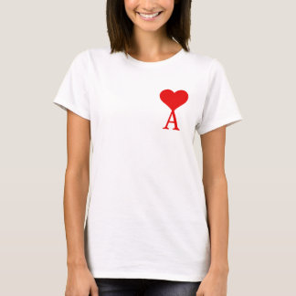 Första A med stort rött hjärta T Shirt
