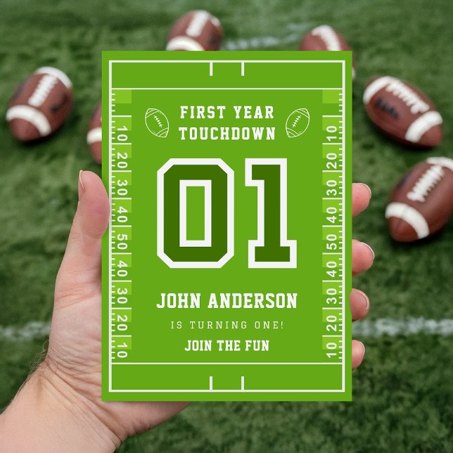 Första året touchdown grön fotbollsplan födelsedag inbjudningar (Skapare uppladdad)