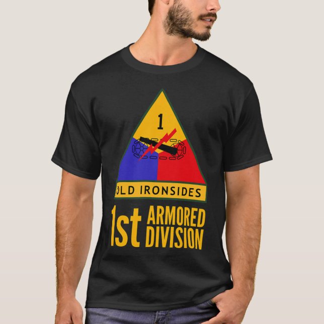 FÖRSTA ARMORED DIVISION ARMY US MILITARY T-Shirt. T Shirt (Framsida)
