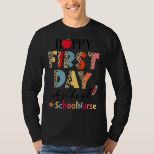 Första dagen av skolsjuksköterskan leopard tillbak t shirt