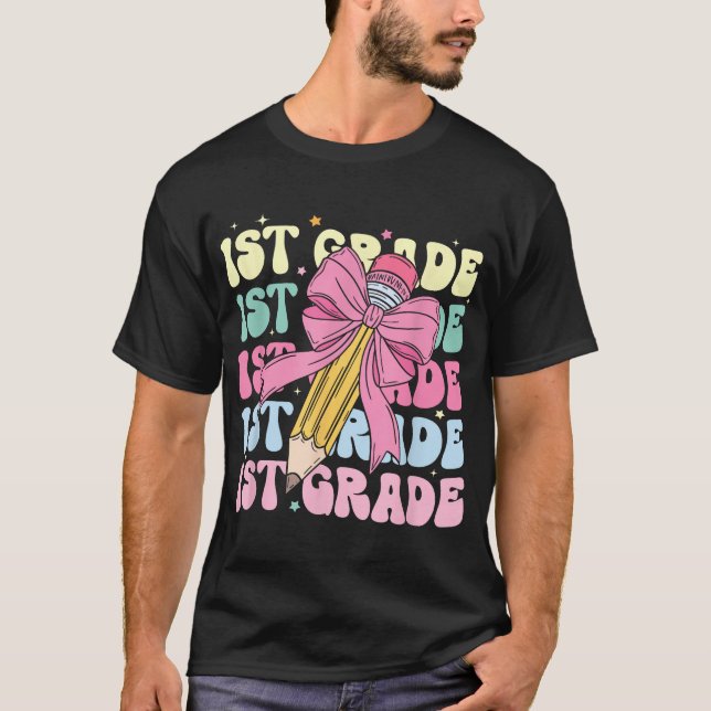 Första dagen för skolans första Klass-blyertspenna T Shirt (Framsida)