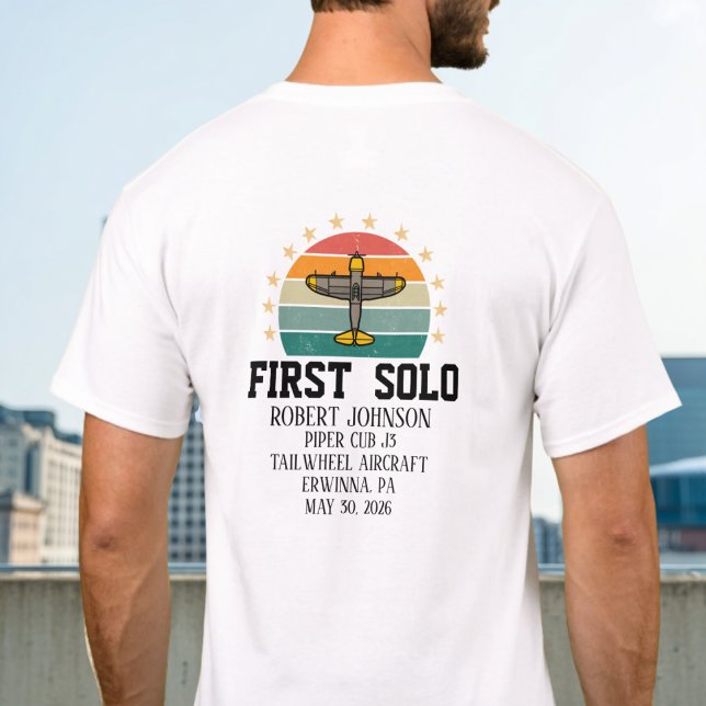 Första Ensamma Flygplan PILOT Retro Personlig T Shirt (Skapare uppladdad)