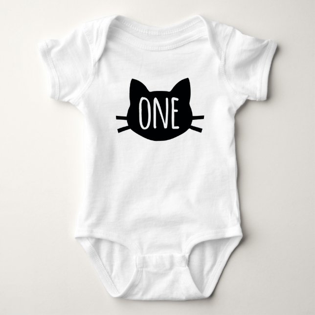 Första födelsedag - Cat ThLED Baby BodyKodräkt T Shirt (Framsida)