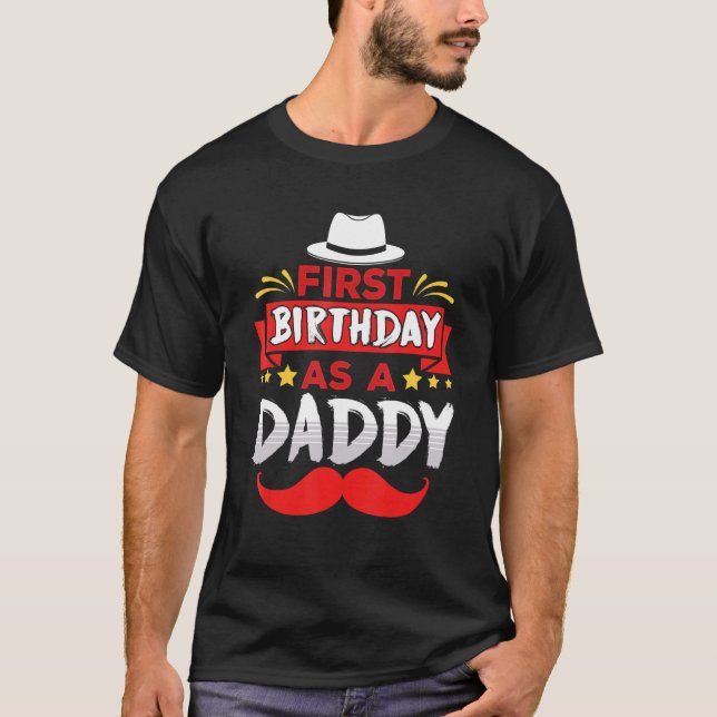 Första födelsedag som pappa Far Pappa Party Pappa  T Shirt (Framsida)