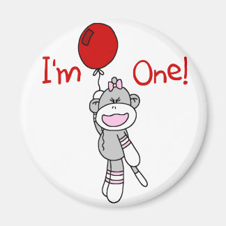 Första födelsedagTshirts och gåvor för sock monkey Magnet