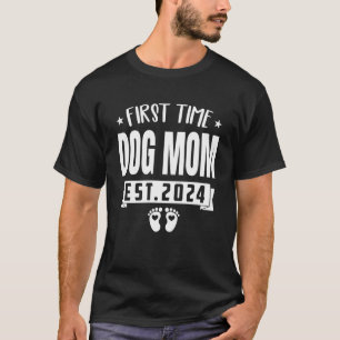Första gången HUND Est 2024 Nyfödd bebis-familjen  T Shirt