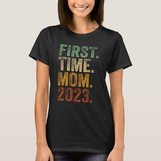 Första gången Mamma 2023: Skadegravid Mamma Mor ti T Shirt (Framsida)