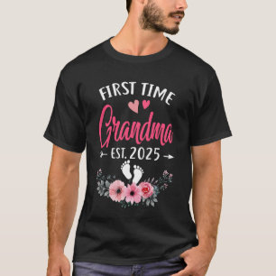 Första gången mormor befordrad till mormor Est 202 T Shirt