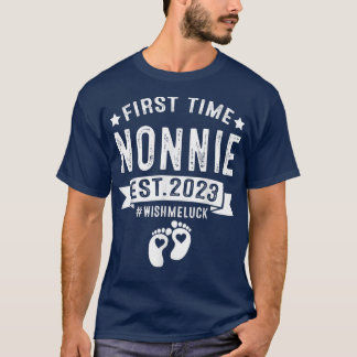 Första gången Nonnie låter utslaget börja om. T Shirt