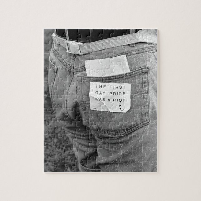 Första gay pride var en tumult pussel (Vertikal)