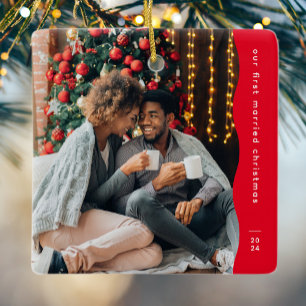 Första gifta jul två foto enkelt röd julgransprydnad keramik