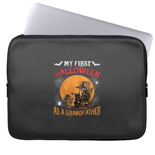 Första Halloween som farfar trollkarl fladdermus m Laptop Fodral (Framsidan)
