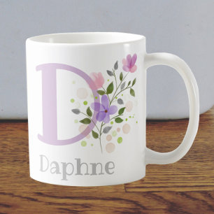 Första initialprogrammet Plus Namn Daphne med blom Kaffemugg