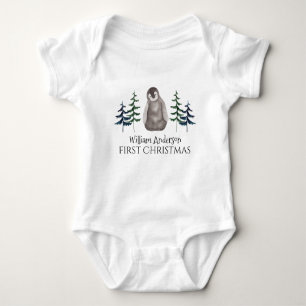 Första jul Baby Penguin & Träd Personlig   T Shirt