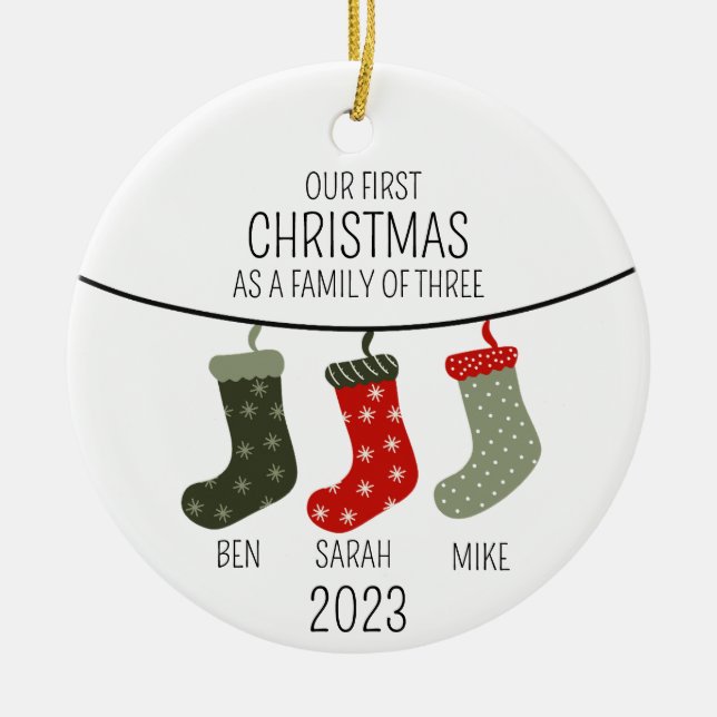 Första jul som familj av tre julgransprydnad keramik (Framsidan)