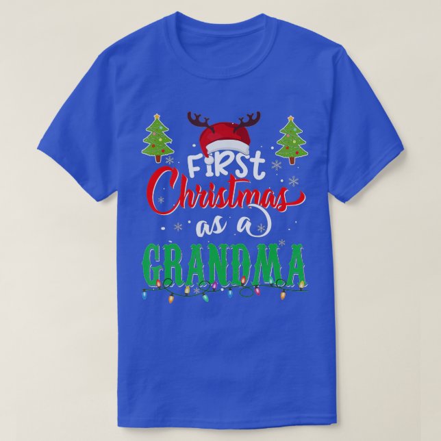 Första jul som mormor Santa Hat Ugly Julafton T Shirt (Design framsida)