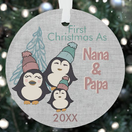 Första jul som Nana & Pappa Cute Penguin-familjen