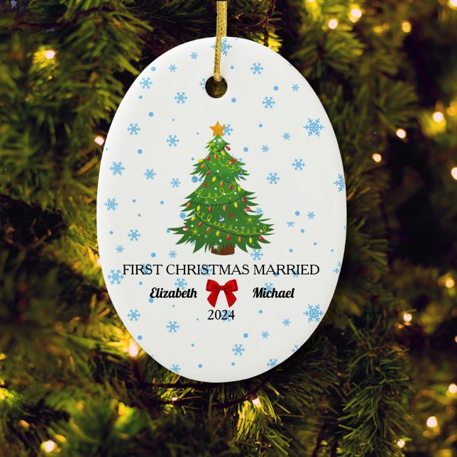 Första julen, 2024-Anpassningsbarna, par Julgransprydnad Keramik (First Christmas Married 2024 Custom Couple Ceramic Ornament)