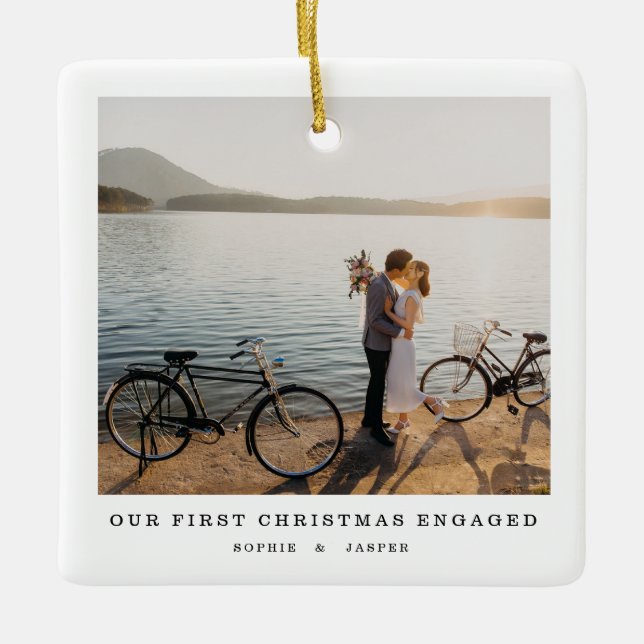 "Första julen Engaged Ornament | Minimalistisk Pho (Framsida)
