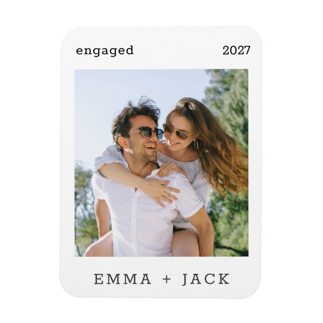 Första julen förlovad Modern Minimalistisk Foto Magnet (Vertikal)