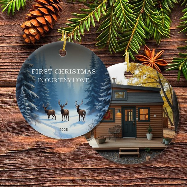 Första julen i vårt lilla hemfoto julgransprydnad keramik (Create your own First Christmas in our Tiny Home photo Ceramic Ornament.)