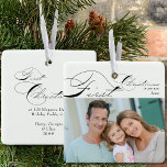 Första julen - ny hemfoto Elegant Calligraphy Julgransprydnad Keramik<br><div class="desc">Första julen i vår nya hemfotoprydnad som du kan anpassa med din favoritfototext och anpassningsbar på baksidan. Elegantens typografiska utformning som är skriven med Första jul i snabb kalligrafi och lätt att redigera för alla andra tillfälle. All text,  förutom första jul,  är redigerbar.</div>