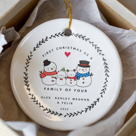 Första julen som en familj på fyra snömän julgransprydnad keramik