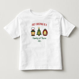 "Första julen som familj av tre 2025 Ornamen T Shirt