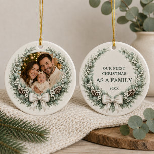 Första julen som familjekrans fotobåge julgransprydnad keramik