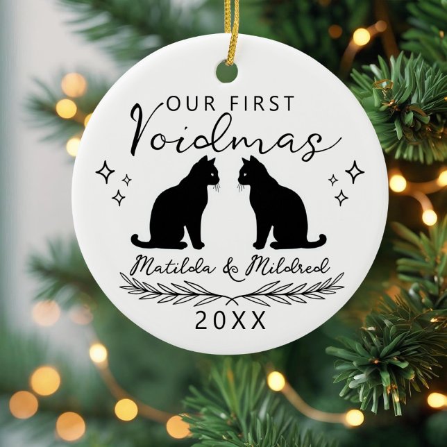 Första julen, svart kattfamilj, keramiskt prydnads julgransprydnad keramik (First Voidmas with your black cats? Here's the ornament to celebrate that wonderful moment. )