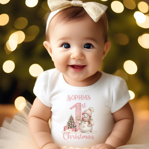 Första julflickan Rosa Vintage Snögubbe T Shirt