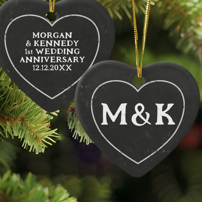 Första julklappen Heart Ornament (Celebrate your first wedding anniversary with this rustic ceramic ornament. Just add your details)