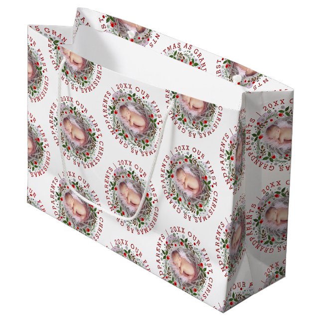 Första julmorföräldrarnas andningsfoto (Framsidan Vinklad)