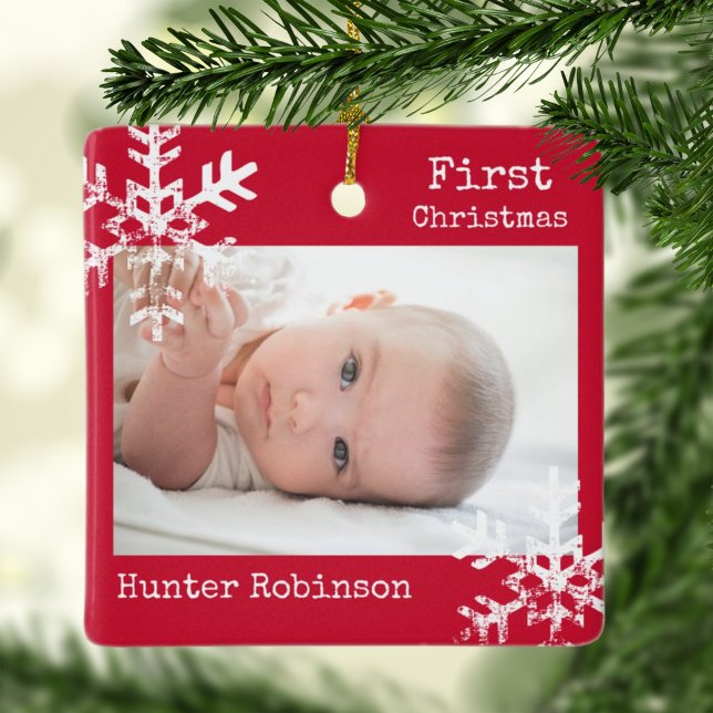 Första Julrött-Anpassningsbarna Foto med Snöflingo Julgransprydnad Keramik (Rustic snowflake family holiday keepsake photo ornament perfect for gifts to bring joy to others.)