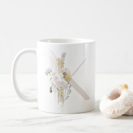 Första K med mjuk färg-blomkaffe Mugg