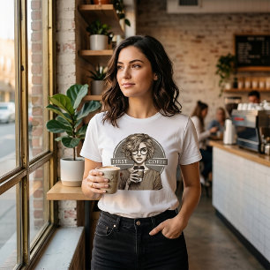Första Kaffet Retro Skiss Konst T Shirt