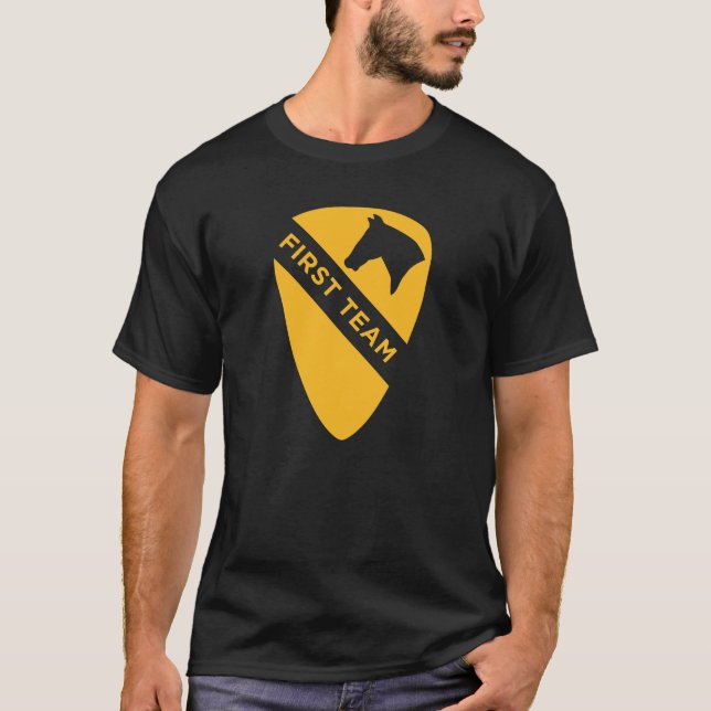 Första kavalleridivisionen - första teamlappen t shirt (Framsida)
