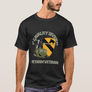 Första kavalry-divisionen Vietnam Veteran UH1 Guns T Shirt