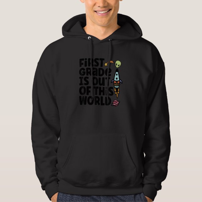 Första Klass är ute ur denna värld Hoodie (Framsida)