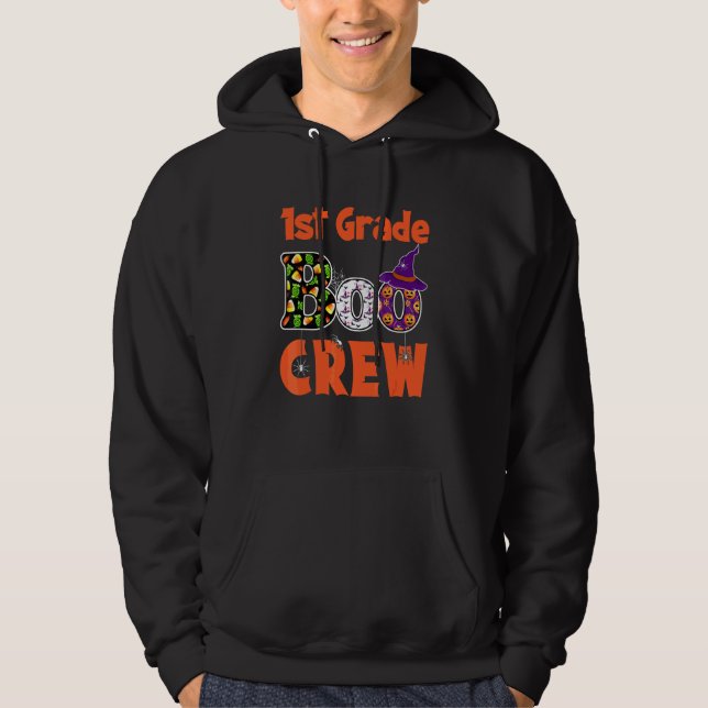 Första klass elev lärare Halloween 1:a klass Bo Hoodie (Framsida)