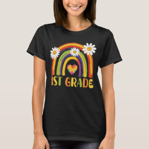 Första Klass Rainbow Back to school Lärare T Shirt