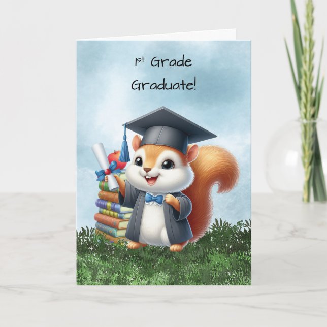 Första Klass Studenten Boy Squirrel Grattis Kort (Framsida)