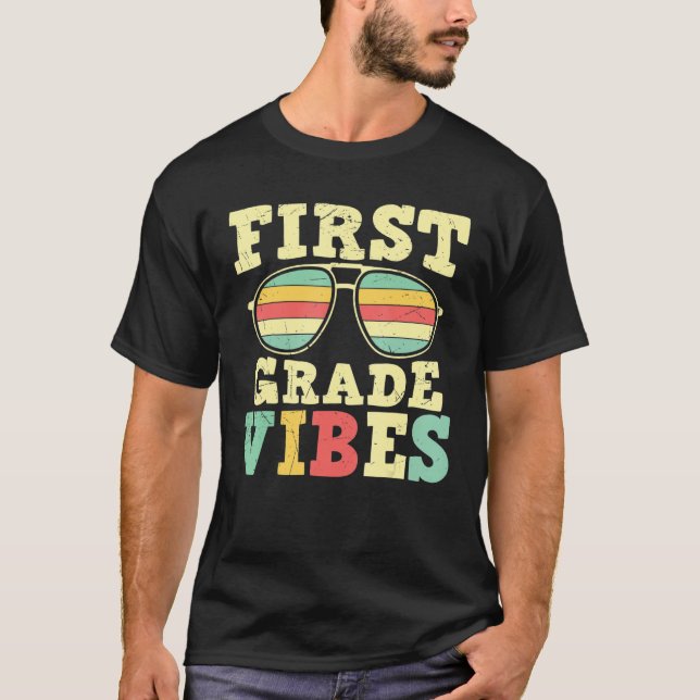 Första Klass Vibes Back to school 1:a Klass Teache T Shirt (Framsida)