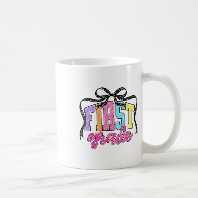 Första Klassens Coquette Båge Tillbaka Till Skolan Kaffemugg (Höger)